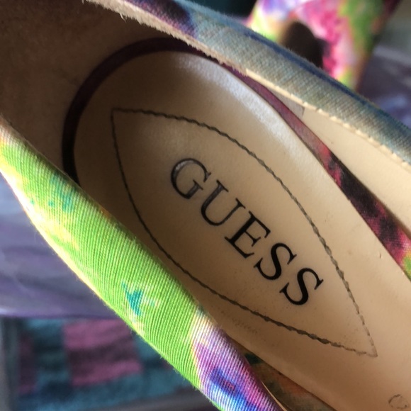 GUESS PATCHES STILETTO PEEP TOE PLATFORM PUMPS • sz 6.5M - Picture 12 of 17